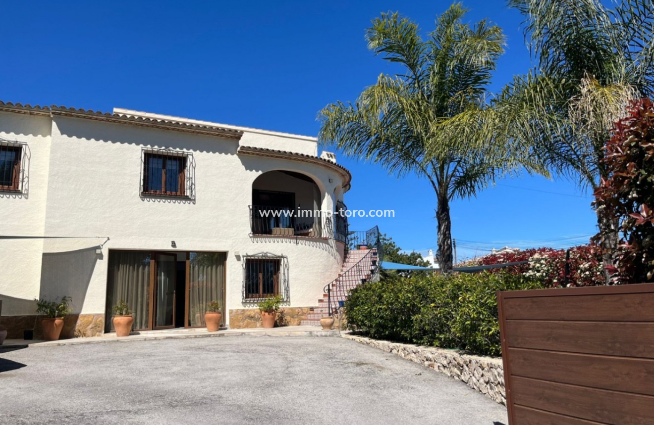 Resale - Villa - Alcalalí