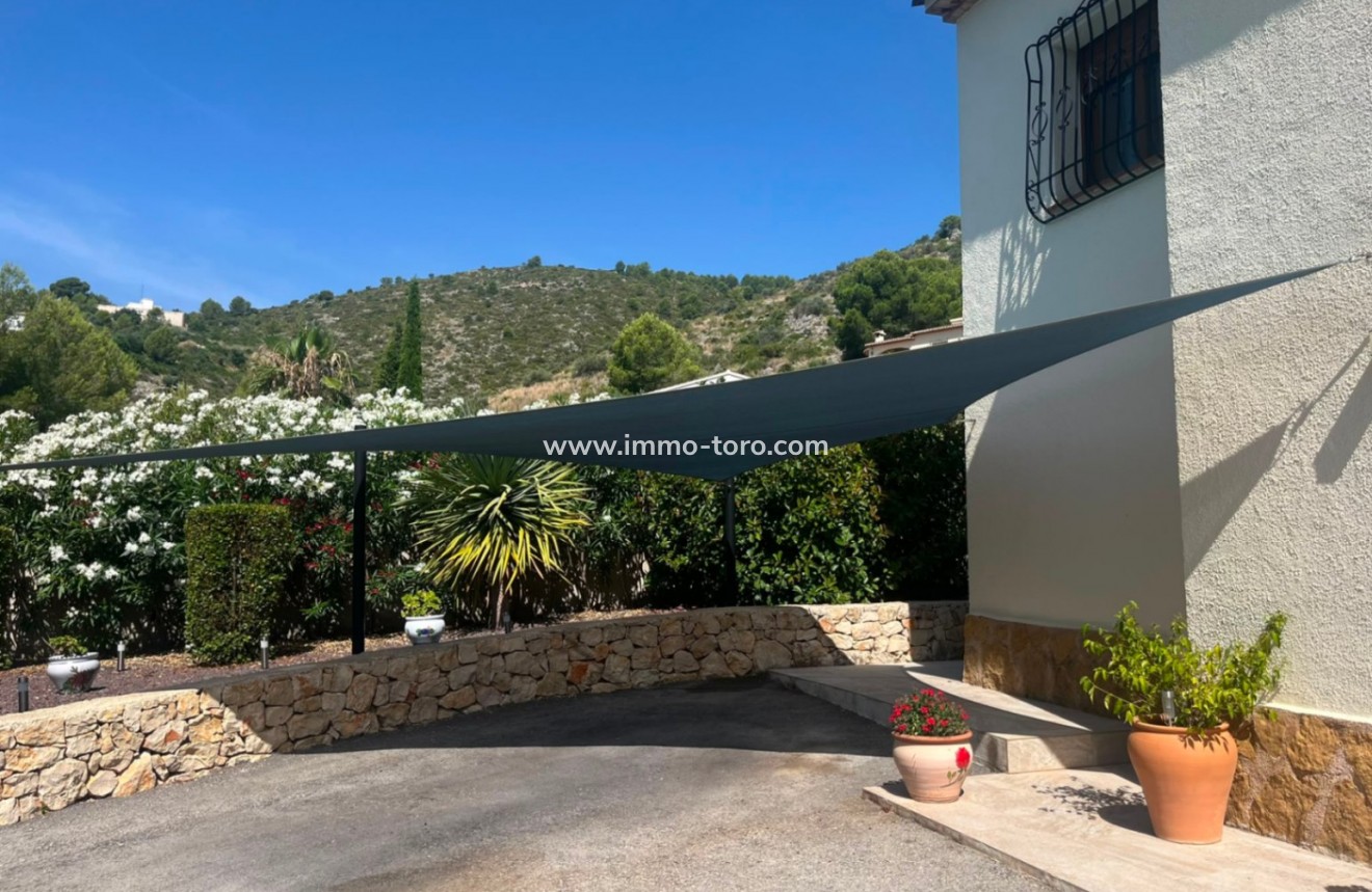 Resale - Villa - Alcalalí