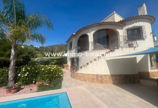 Resale - Villa - Alcalalí