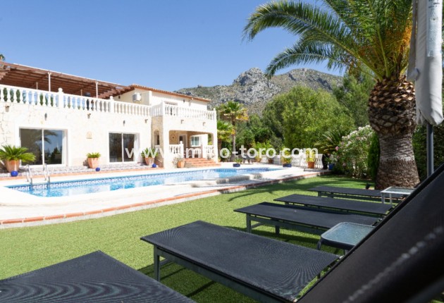 Venta - Villa / Chalet - Benigembla