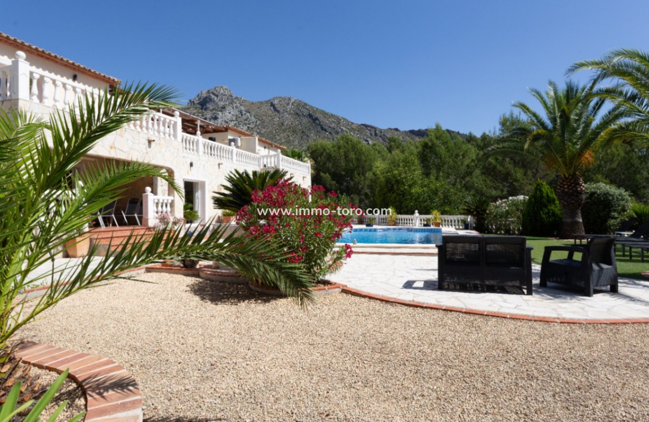 Venta - Villa / Chalet - Benigembla