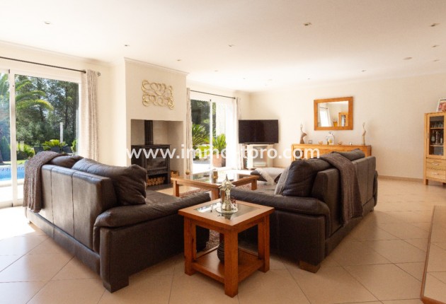 Venta - Villa / Chalet - Benigembla