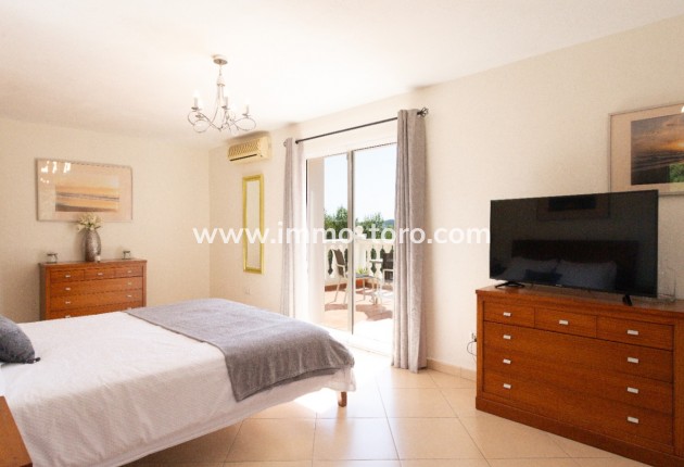 Venta - Villa / Chalet - Benigembla