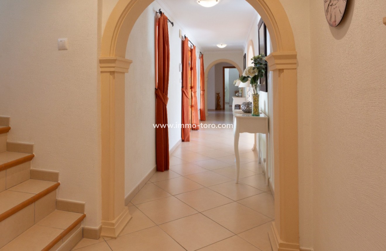 Venta - Villa / Chalet - Benigembla