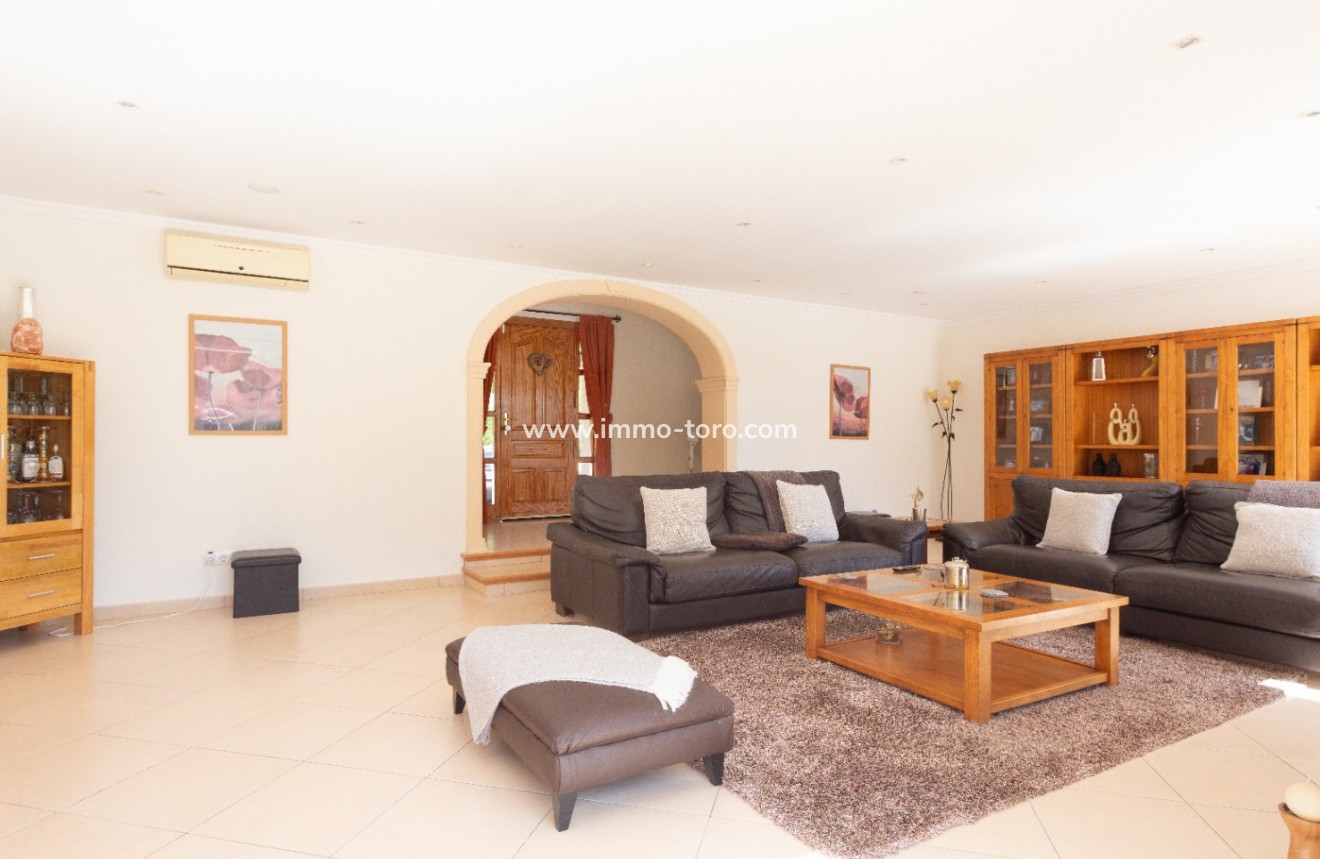 Venta - Villa / Chalet - Benigembla