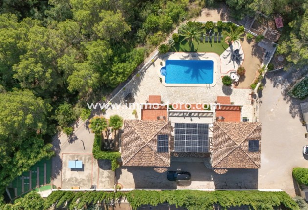 Venta - Villa / Chalet - Benigembla