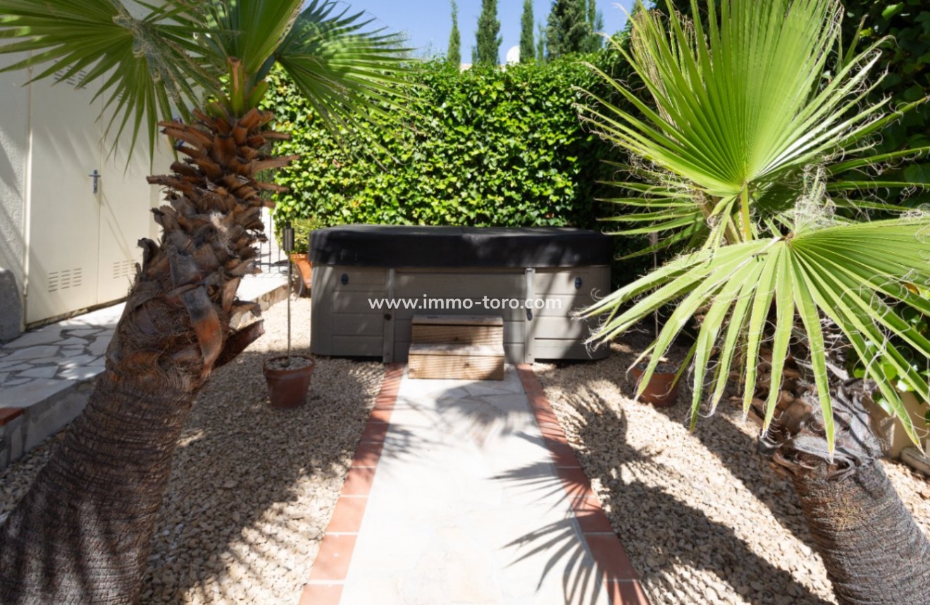 Venta - Villa / Chalet - Benigembla
