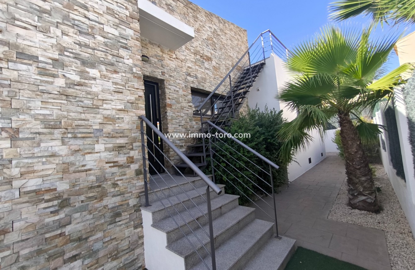 Resale - Villa - Polop - Alberca