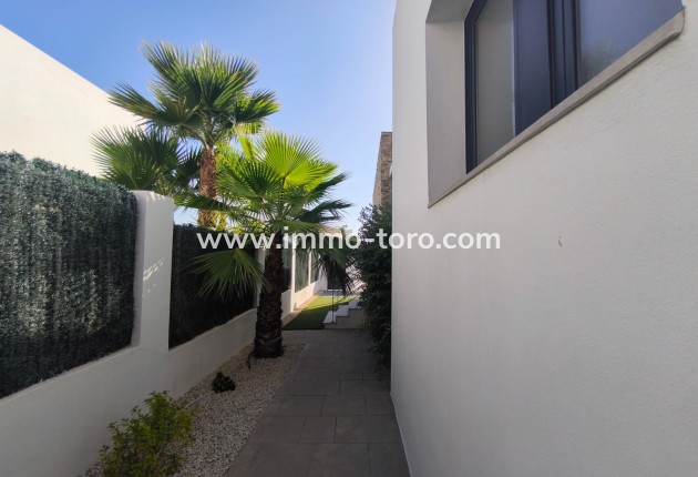 Resale - Villa - Polop - Alberca