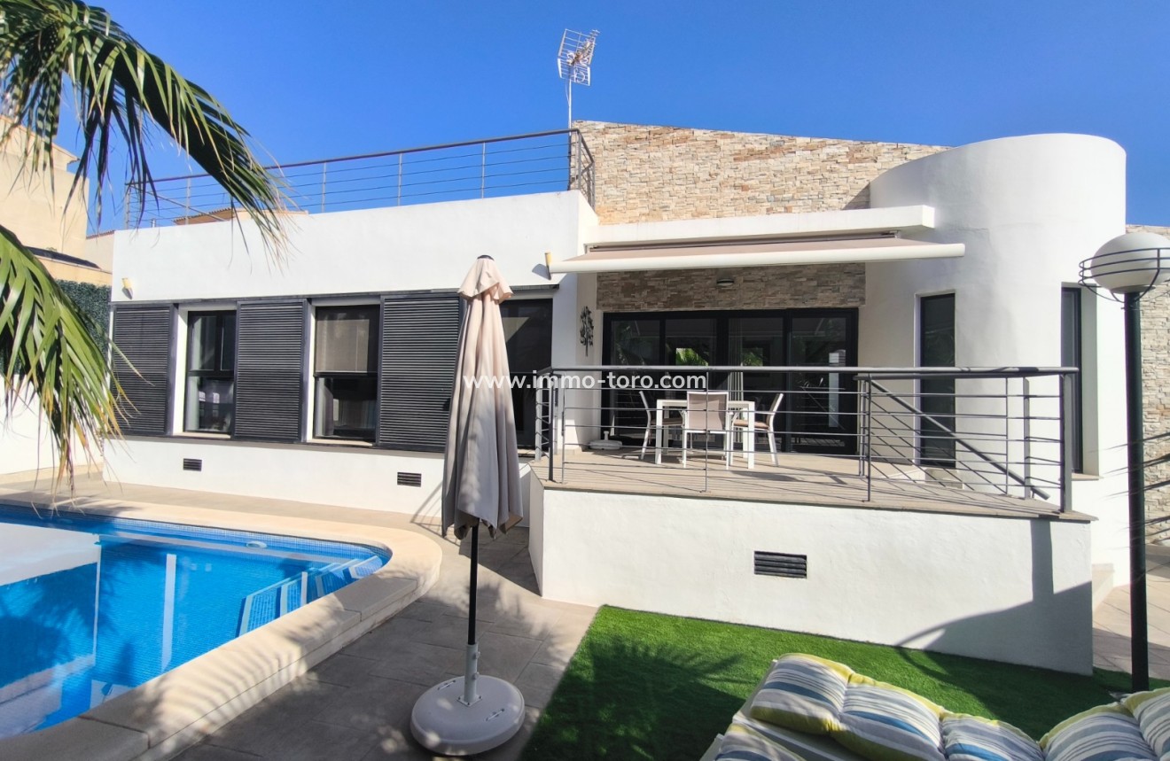 Resale - Villa - Polop - Alberca