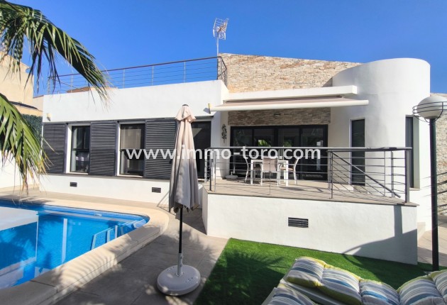 Resale - Villa - Polop - Alberca