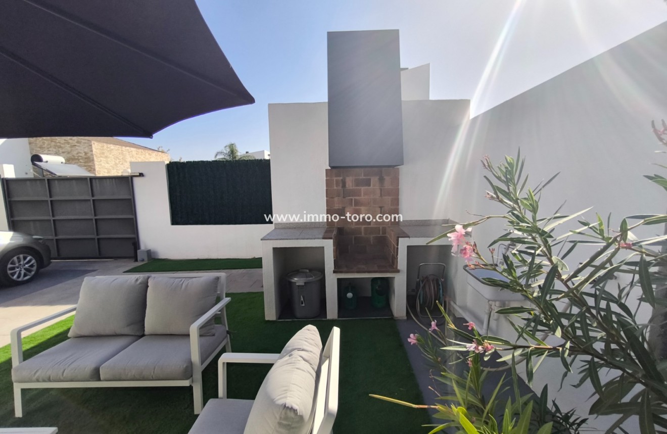 Resale - Villa - Polop - Alberca