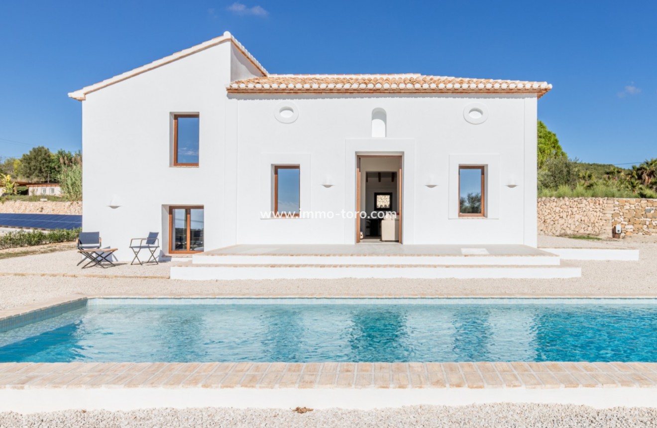 Resale - Villa - Moraira - Campo