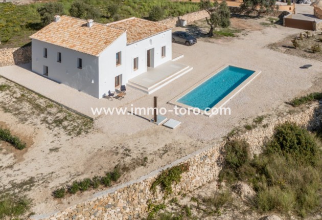 Resale - Villa - Moraira - Campo