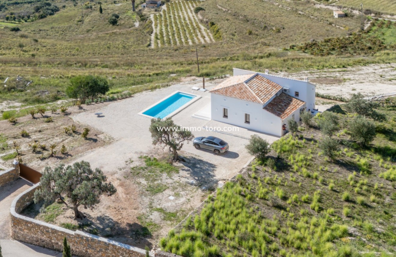 Resale - Villa - Moraira - Campo