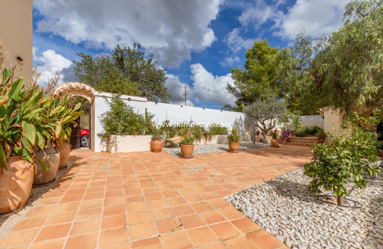 Resale - Finca / Country Property - Benissa - Benimallunt