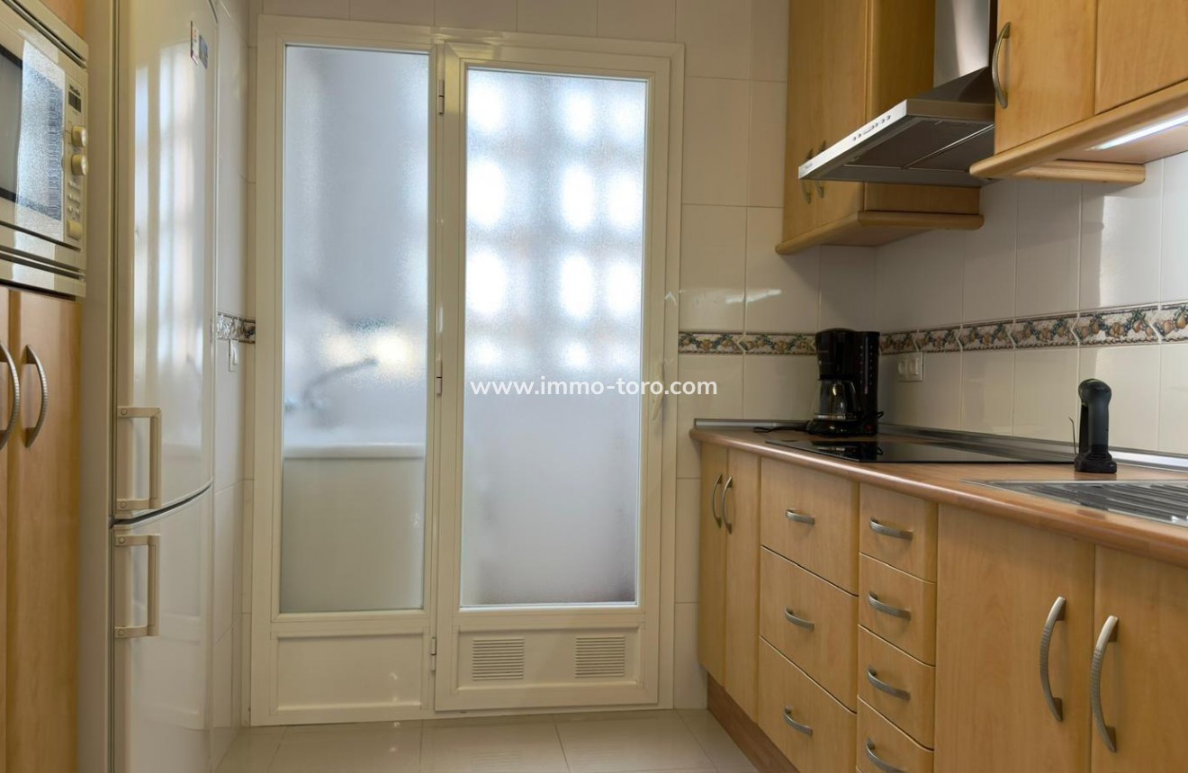 Resale - Apartment - Benidorm - 1ª Linea