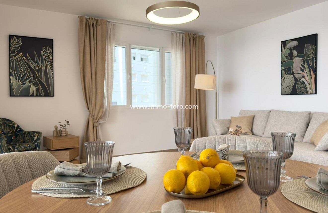 Resale - Apartment - Benidorm - 1ª Linea