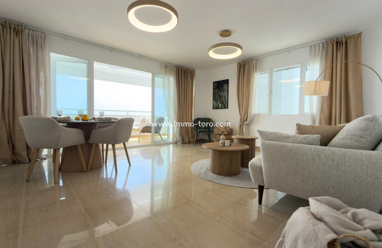 Resale - Apartment - Benidorm - 1ª Linea
