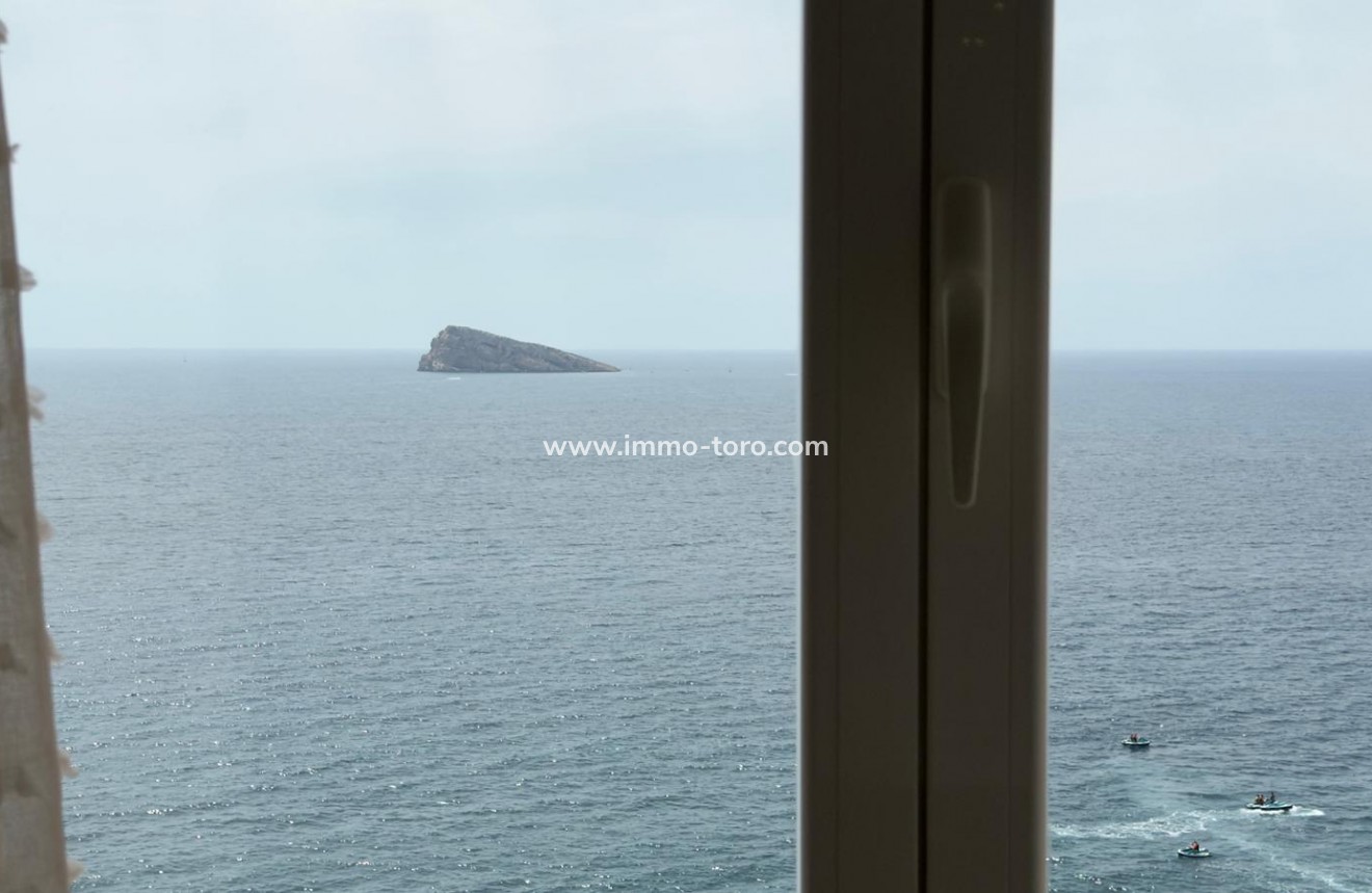Resale - Apartment - Benidorm - 1ª Linea