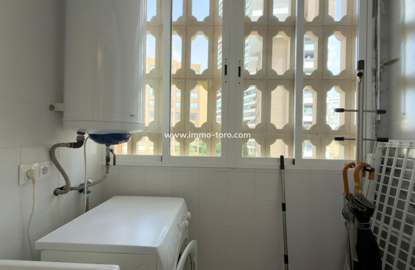 Resale - Apartment - Benidorm - 1ª Linea