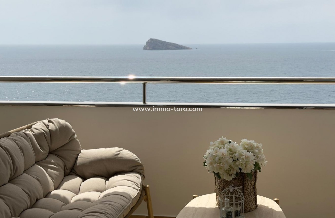 Resale - Apartment - Benidorm - 1ª Linea