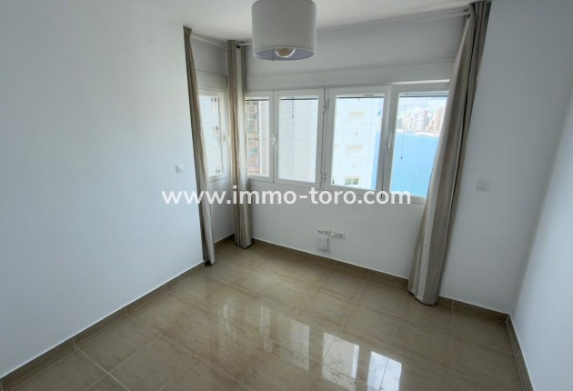 Resale - Apartment - Benidorm - 1ª Linea