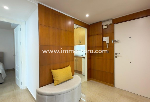 Resale - Apartment - Benidorm - 1ª Linea