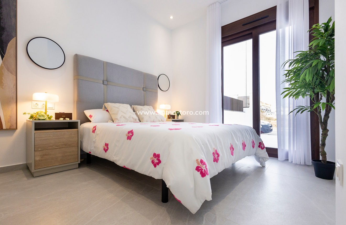 New Build - Detached house / Townhouse - Vistabella