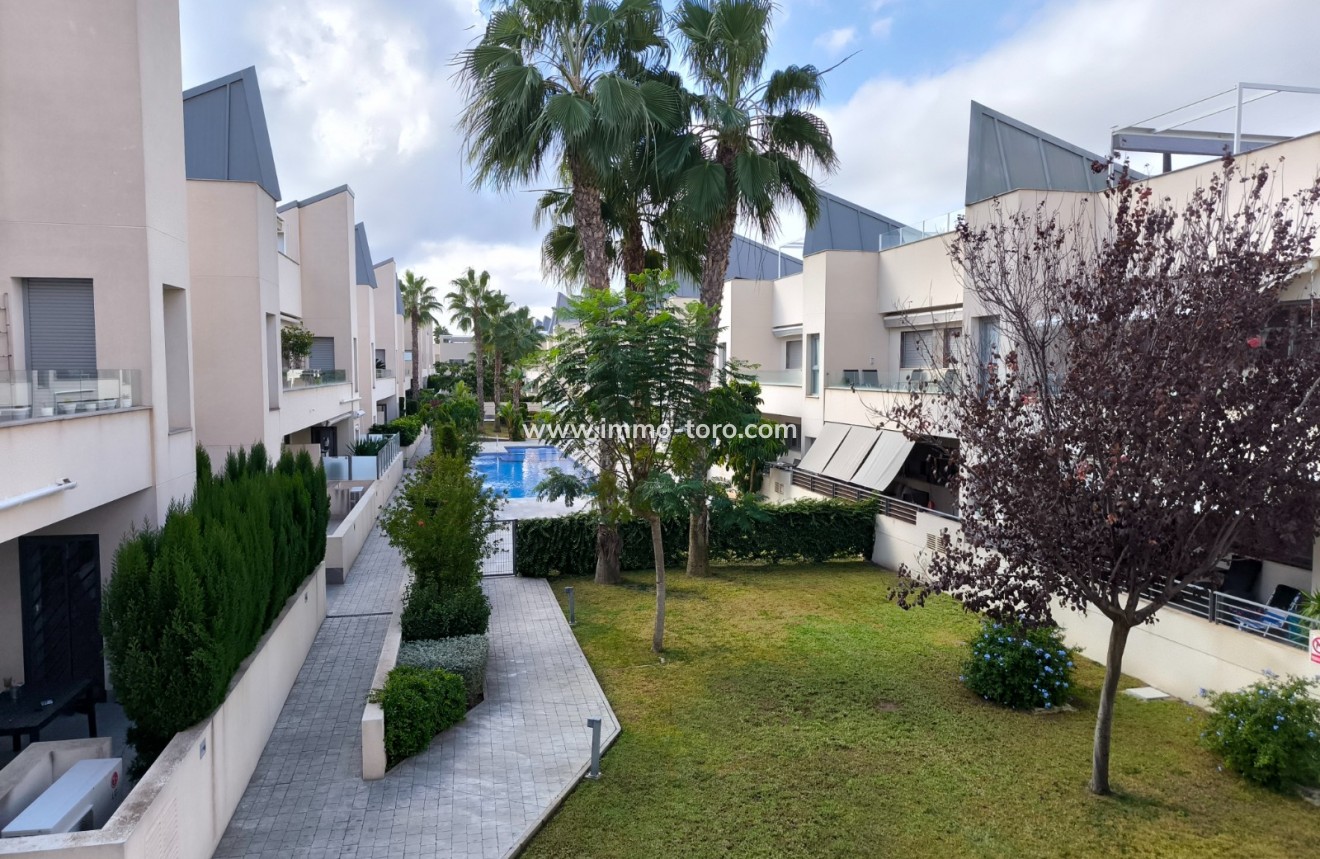 Resale - Apartment - Torrevieja - La veleta