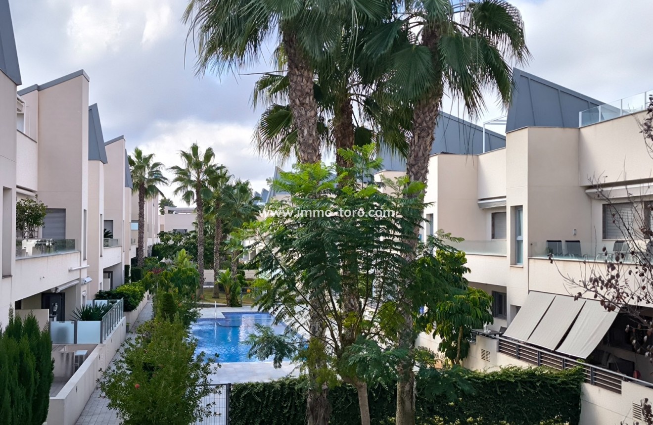 Resale - Apartment - Torrevieja - La veleta